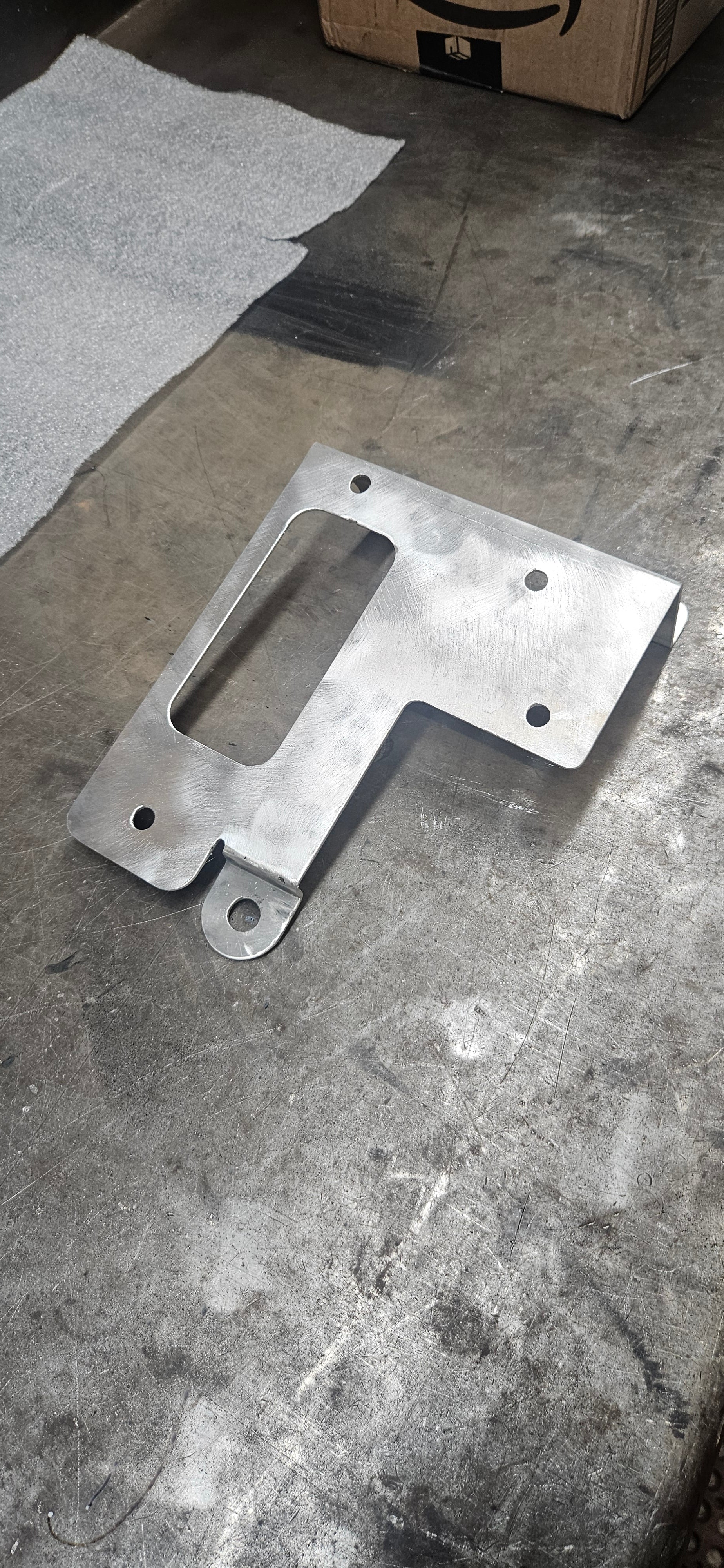 Colorado/Canyon Aux beam over battery mounting bracket